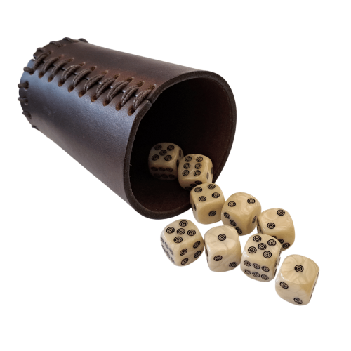 Kostky s koženým kelímkem na Farkle