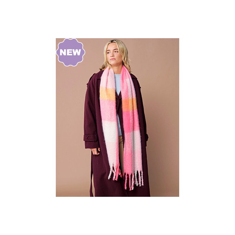 Fluffy kostkovaná šála - šedá