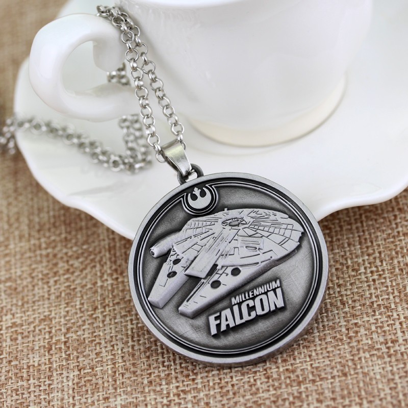Star Wars Millennium Falcon náhrdelník