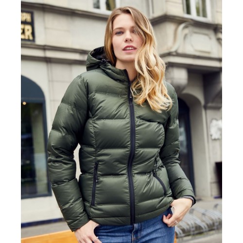 Dámská péřová bunda s kapucí