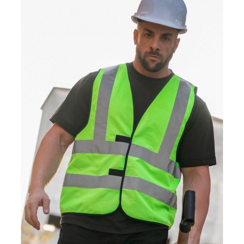 Vesta se čtyřmi reflexními pruhy