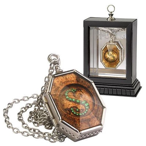 Viteál: Zmijozelův medailon